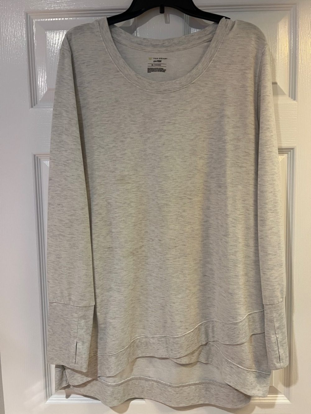 Heathered Gray Layered Hem Long-Sleeve Sweatshirt